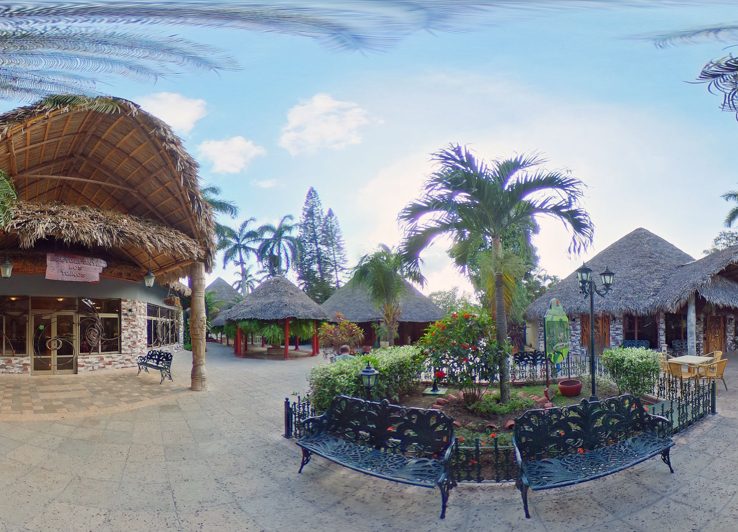 hotel los caneyes